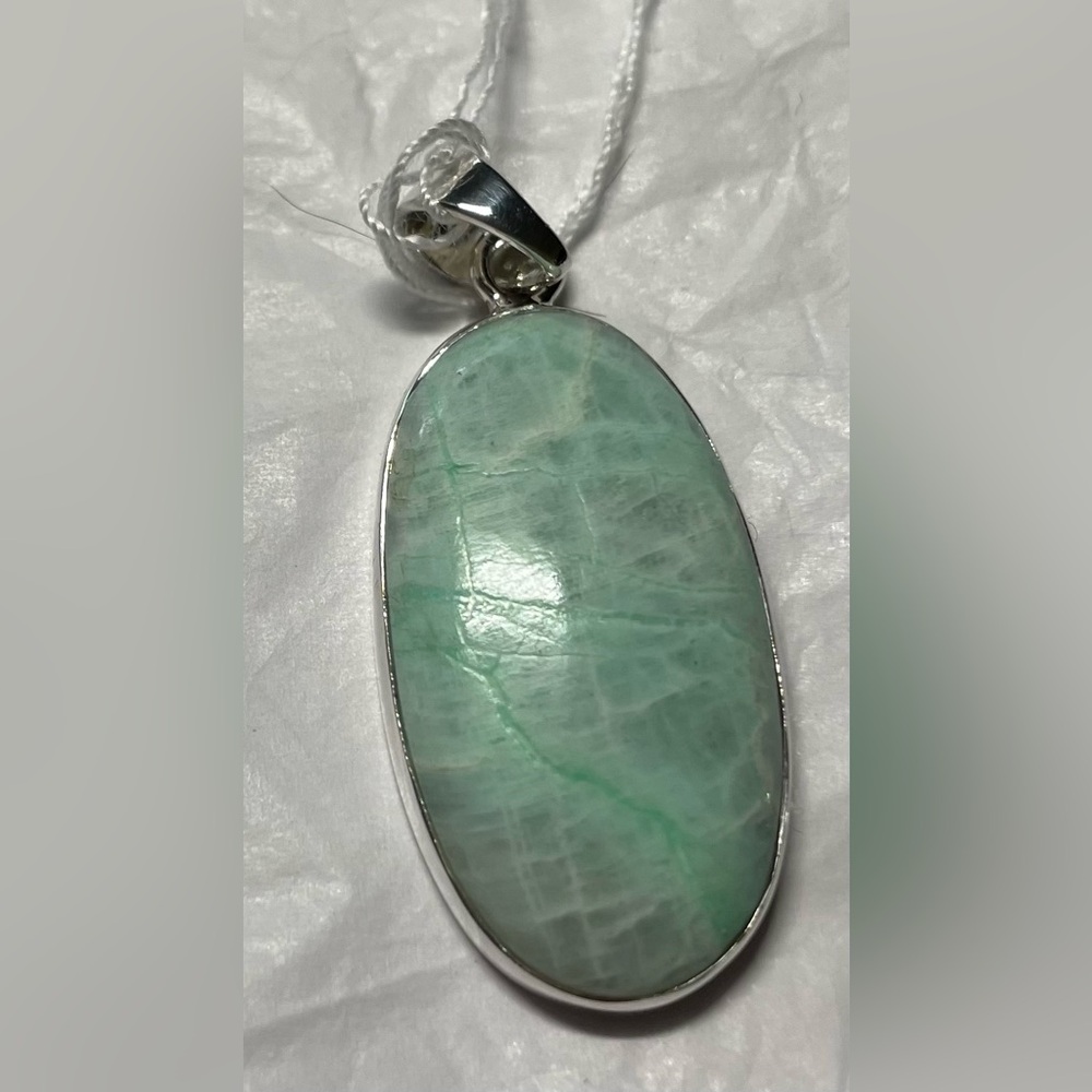 Garnierite pendant